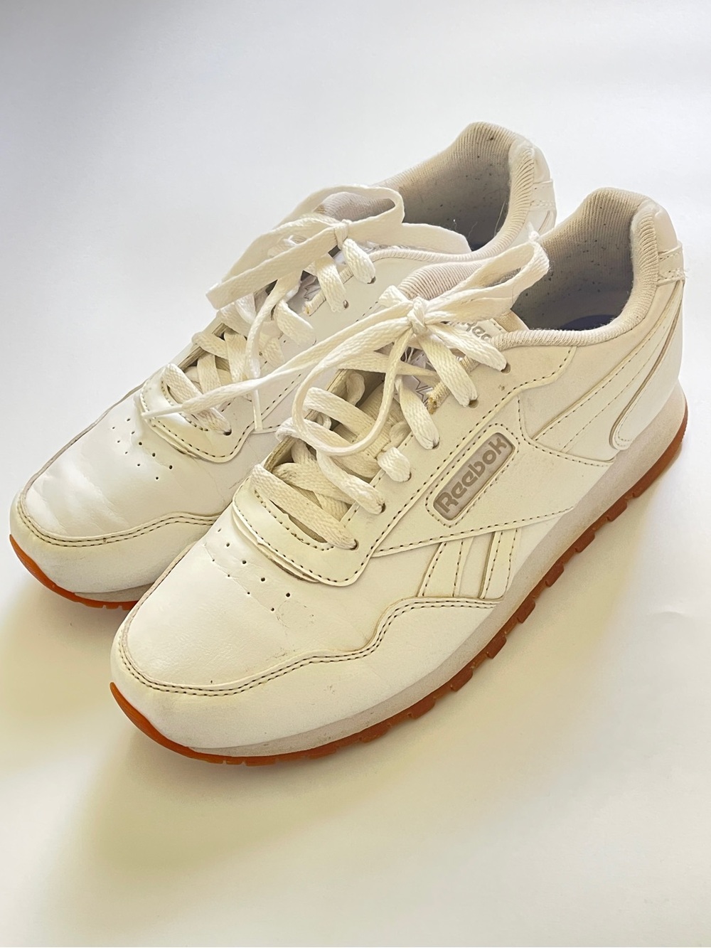 Reebok White Leather Sneakers Size 7.5
